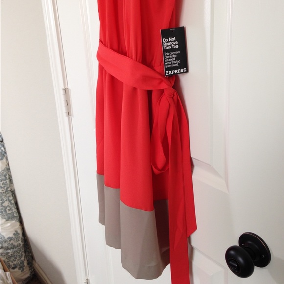 Express Orange & Tan halter style dress w/ sash L - Picture 4 of 7